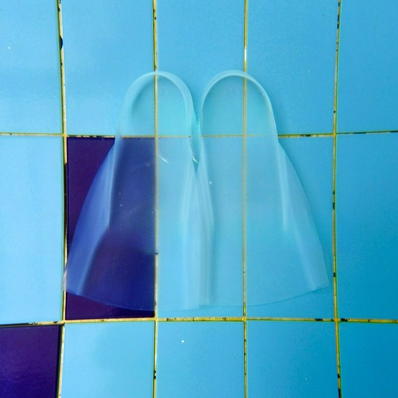 完全透明インビジブルフィン プロ仕様水泳用シリコンフィン フ - Flippers Swimming のレビューと価格